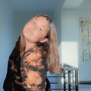 Meet your Posher, Veronica